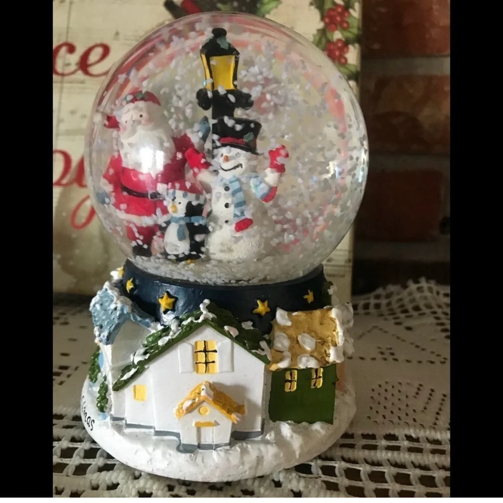 ❤️ Vintage Nightmare Before Christmas Snow Globe‼️FINAL SALE